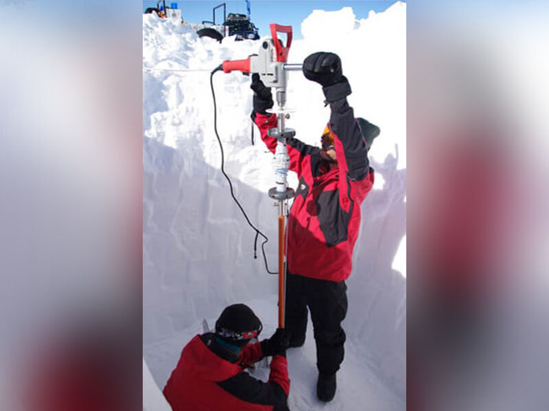 Custom torsion tubes for ice drilling equipment