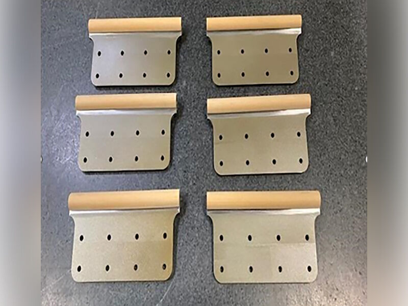 737 MAX metal bonded