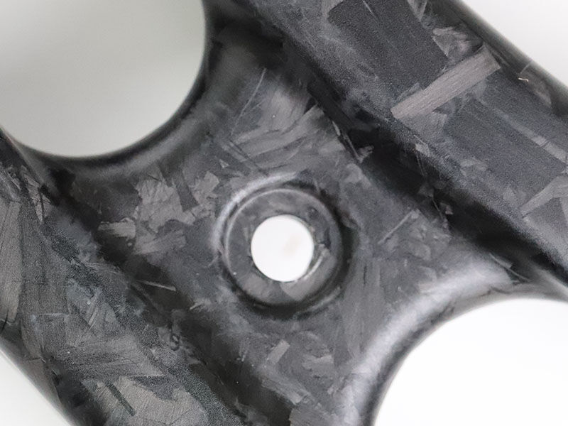 Carbon fiber component Carbon fiber component